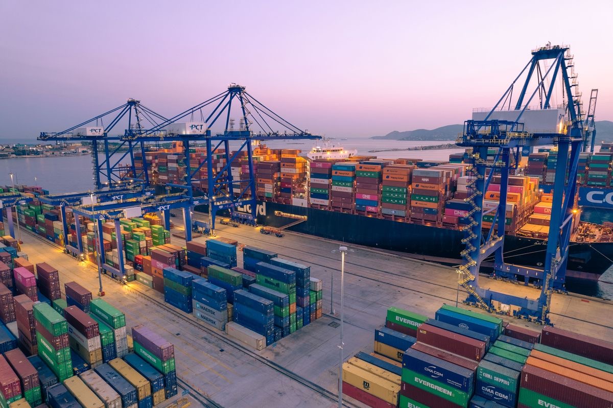 Camion de transport Global Africa Logistics